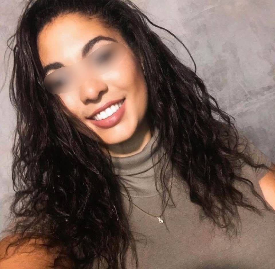 Hot latina get exposed by cuck