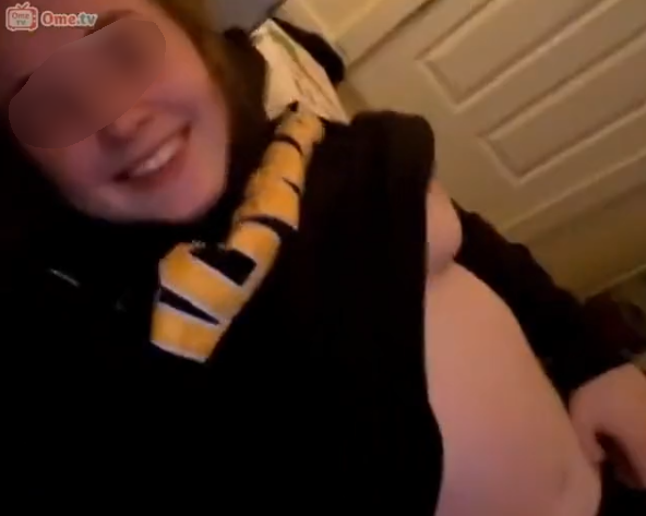 OmeTV White tits flash