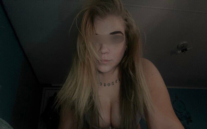 Few pics from my girlfriend