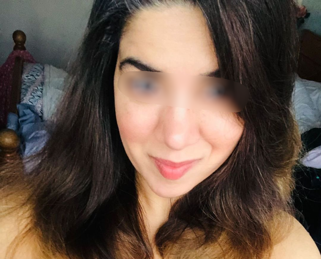 Arab slut have a big nipples